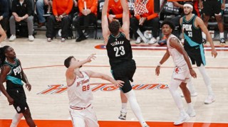 大众娱乐彩票app下载-狂轰26+7+2！请让谢泼德首发，阿门赛后说出优点，还提到了杜兰特