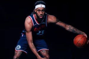 大众娱乐彩票app下载-卢：以赛亚-杰克逊在尼德豪泽受伤后挺身而出，贡献3盖帽